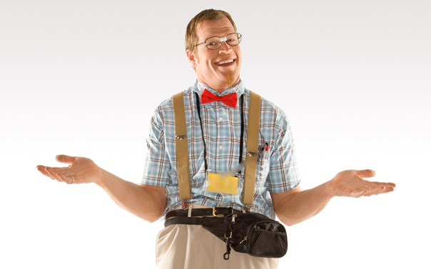 man wearing fanny pack