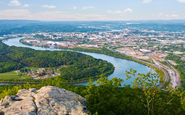 lookout mountain viewing the river below in chattanooga georgia