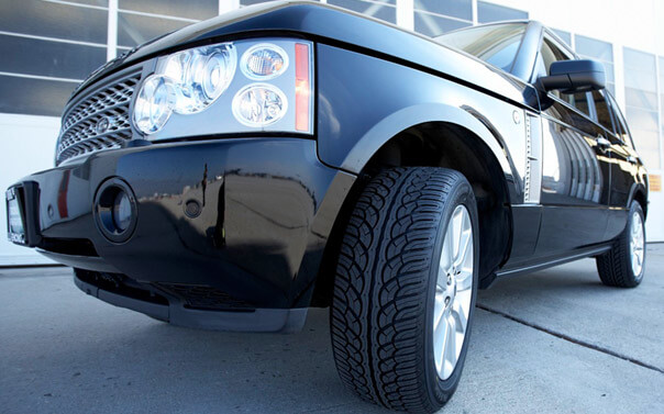 black range rover got new tires