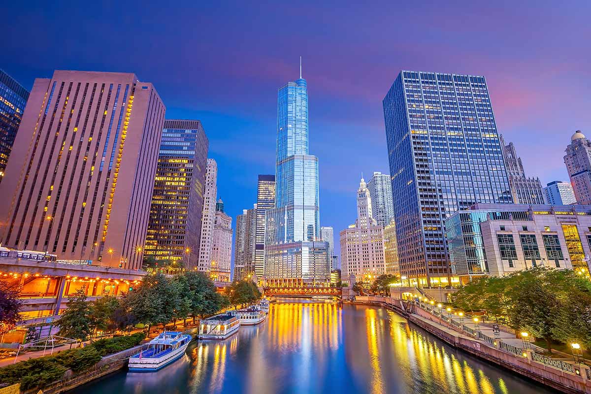 Downtown Chicago cityscape skyline in Illinois